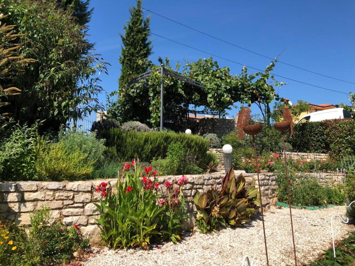 Casa Stefanie Villa Kaštelir Екстериор снимка